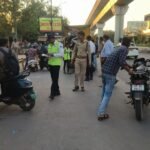 इंदौर ट्रैफिक पुलिस ने फरवरी माह में नो पार्किंग में वाहन खडे करने वाले 3280 वाहनों पर की कार्यवाही।